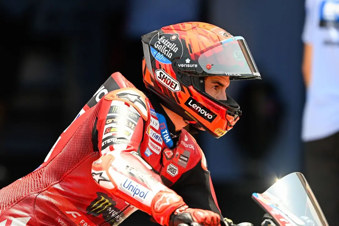 Marquez garante pontos na corrida sprint do GP Indonésio. Isso mostra que a consistência importa, não só o pódio. Em BH…