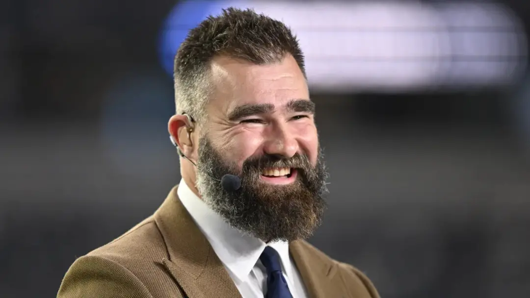 Eagles vs Jaguars no jogo de Londres em 2026, com a equipe NFL Network cobrindo. O Eagles, com lesões como Barkley e Go…