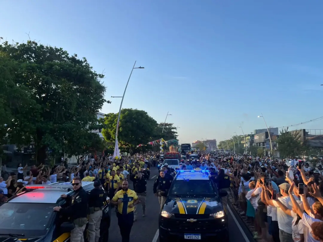 Romaria Rodoviária leva Imagem Peregrina até Icoaraci, prevista para reunir cerca de 700 mil pessoas em Belém. É muita …