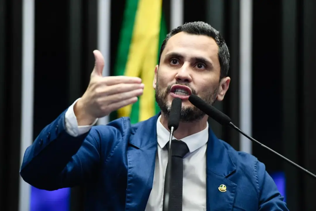 Publicação de Bernardo Alves Gomes