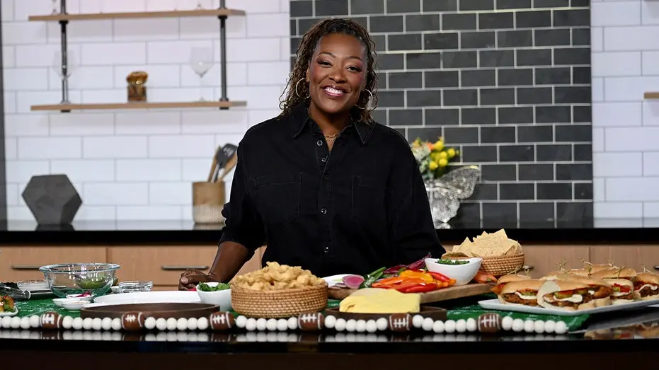 Tiffany Derry diz que a comida do Sul americano tem um estereotipo pesado que ignora a tradição familiar. Ela conta que…