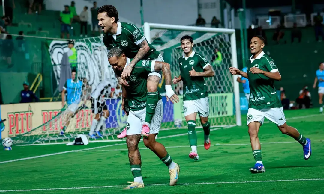 Goiás visita Operário-PR buscando segunda vitória para se aproximar do G-6. É um jogo que define a corrida pela zona cl…