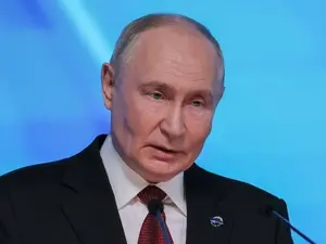 Trump e Putin minimizam a chance de retomada imediata de negociações com a Ucrânia. Essa postura sinaliza que o impasse…