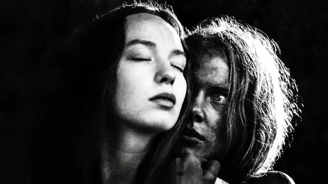 Cinematografia preto e branco hoje não é só técnica, é escolha artística em filmes de terror modernos. Diretores usam e…