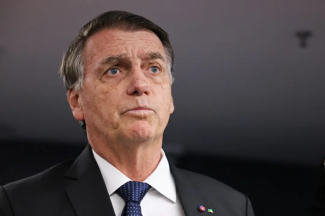 Jair Bolsonaro apresentou taquicardia e dificuldade para respirar na última semana, segundo boletim médico enviado ao S…