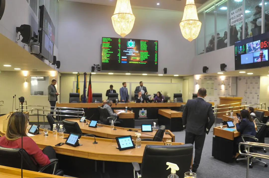 Assembleia Legislativa da Paraíba reduz a representação negra de 36% para 25% com a eleição de 2026. Isso mostra como a…
