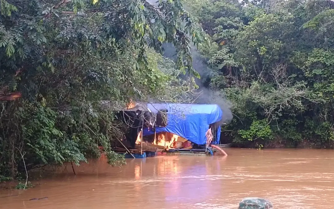 Seis pessoas foram presas e 19 dragas destruídas numa operação contra o garimpo ilegal no Sul de Minas. O aumento da ch…