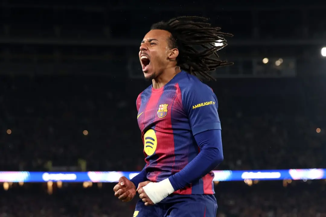 Koundé, zagueiro do Barcelona, tem o Bayern de Munique mirando ele, junto com outros times ingleses. A diminuição do te…