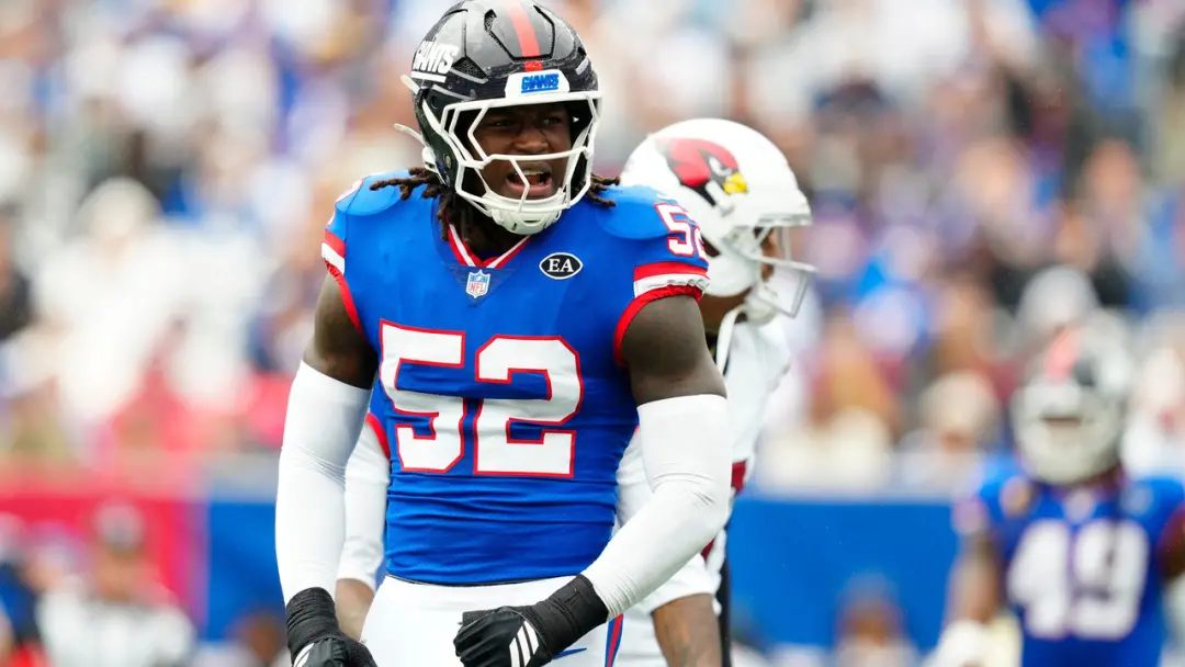Jayden Daniels vai começar contra os Giants no domingo, o que exige que Arvell Reese esteja pronto pra cobrir um quarte…