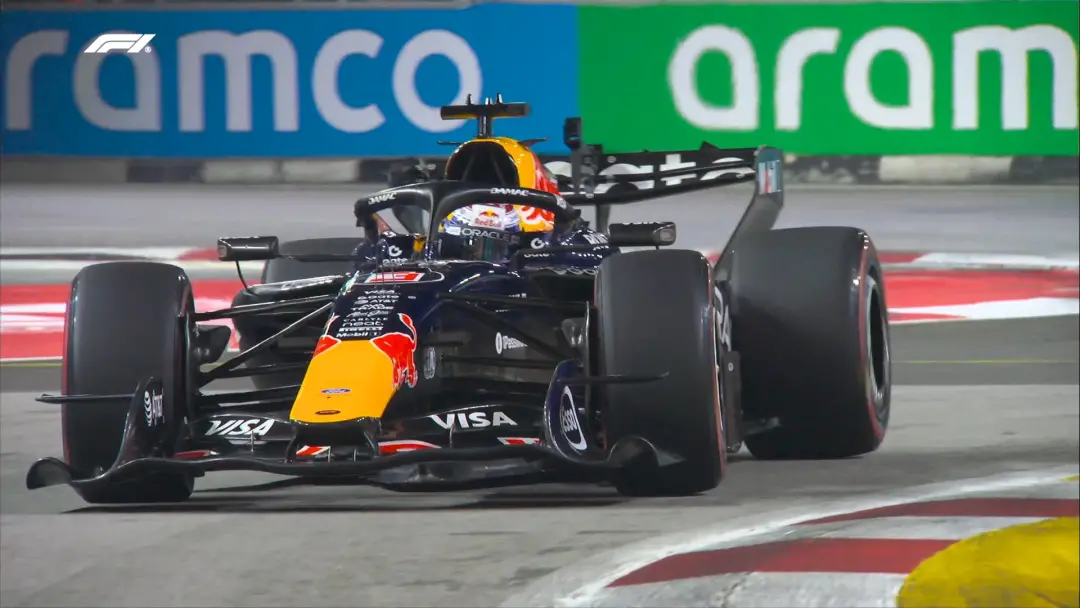 Verstappen fez 50 pole positions na carreira e vai liderar Singapura. É bom ver consistência dele, mas é sempre interes…