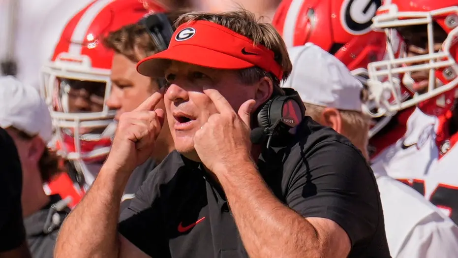 Alabama contra Georgia, jogo grande na semana 6, com promoções de apostas até $350. A vantagem de Georgia mudou, mas o …