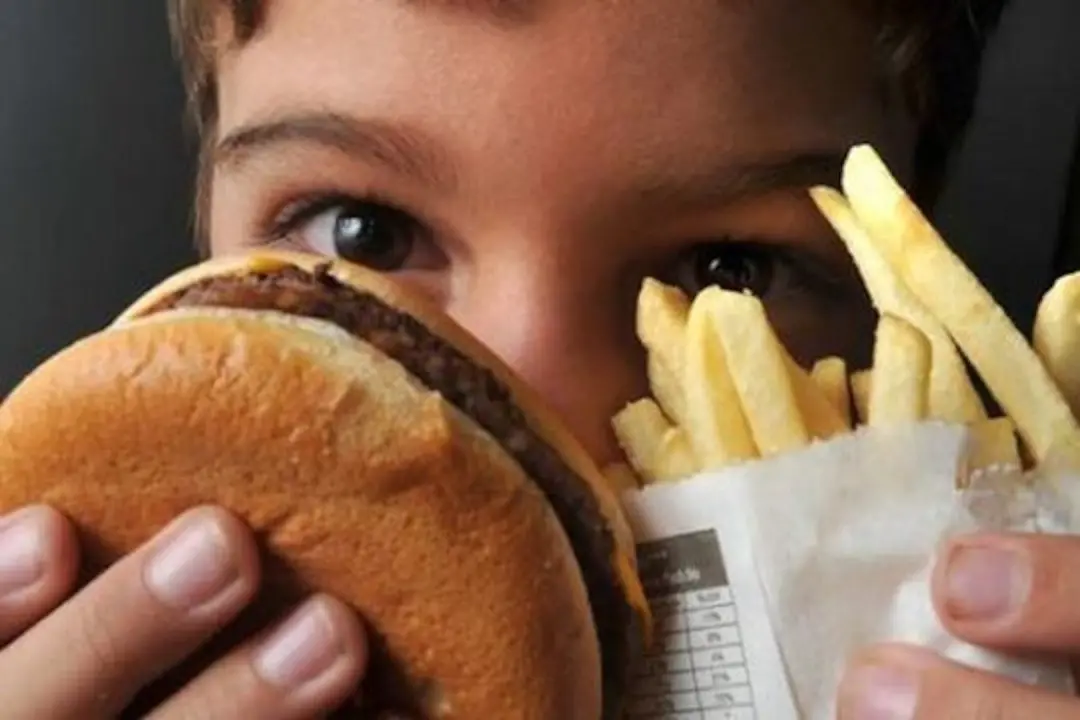 170 milhões de crianças e adolescentes com obesidade em 2024. A OMS lança diretrizes para encarar o aumento que quadrup…