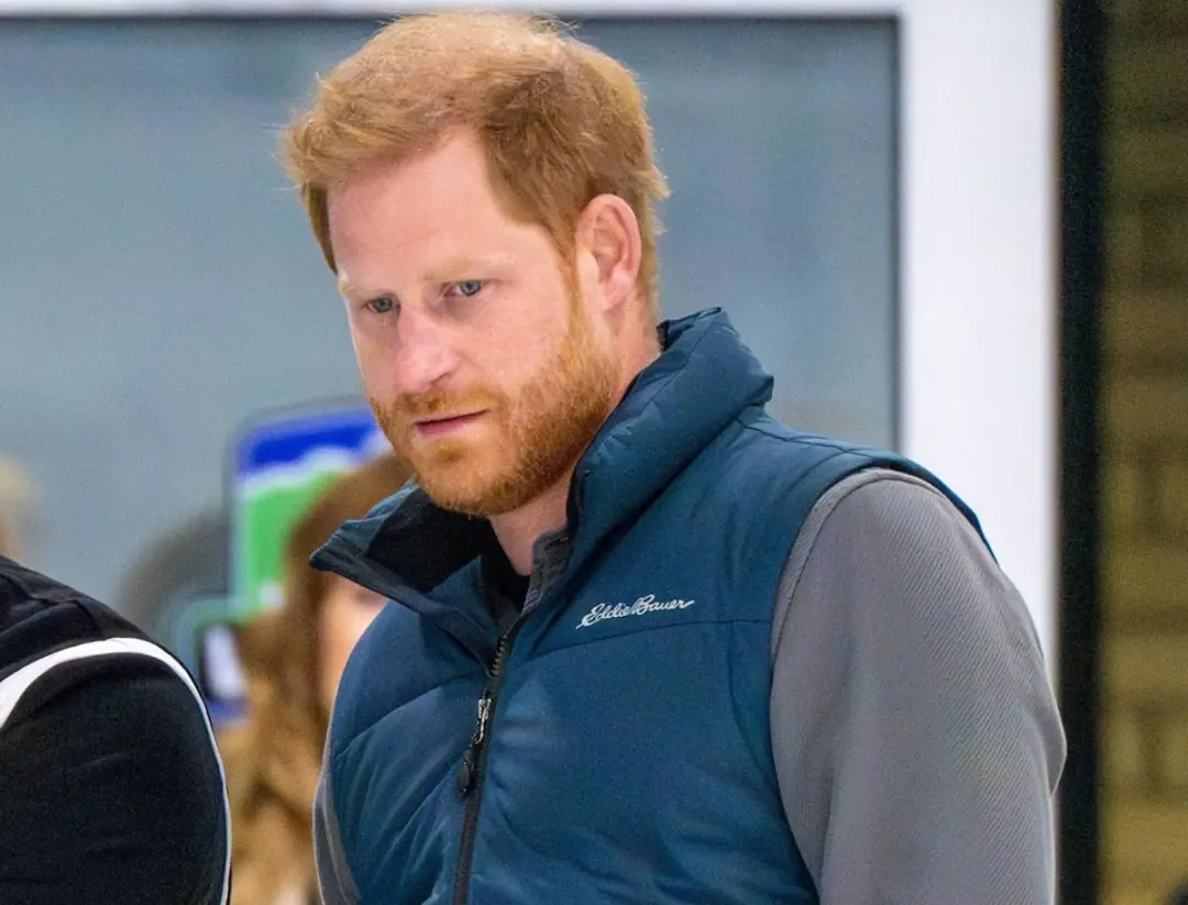 Prince Harry apareceu no estádio Mattioli Woods Welford Road em Leicester e encontrou o primo George Mccorquodale. É le…