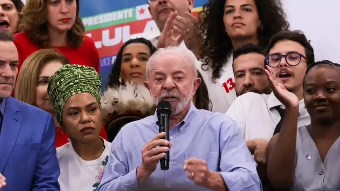 Campanha de Lula aciona TSE e ANPD contra a Meta por restrições no Instagram. A Meta justificou falhas técnicas, mas a …