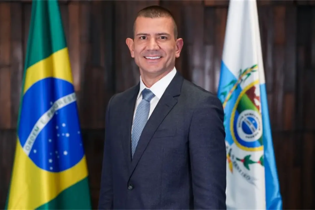 Douglas Ruas foi confirmado eleito governador do Rio de Janeiro no primeiro turno com 50,88% dos votos válidos. É um ce…