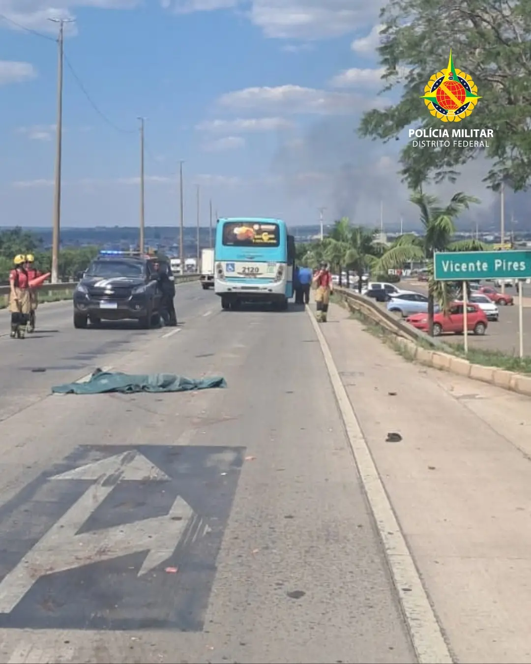 Na Estrutural, em Brasília, um homem de 46 anos morreu atropelado por um ônibus no sábado à tarde. O motorista disse qu…