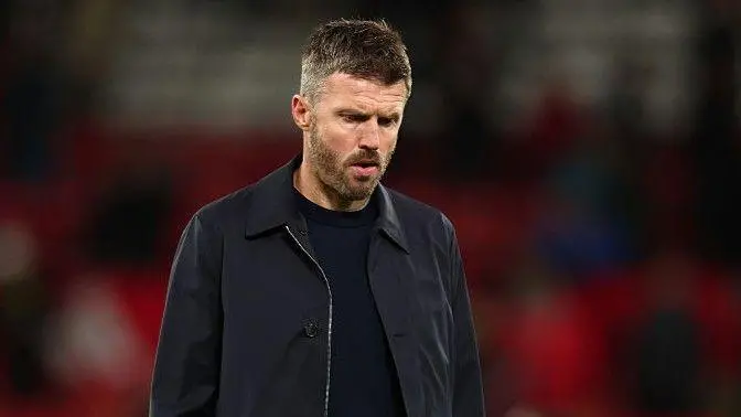 Manchester United não conseguiu vencer os adversários em casa pela segunda vez seguida, mesmo jogando com 10 homens. O …