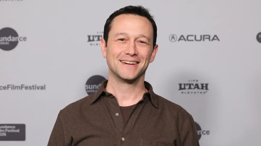 Joseph Gordon Levitt diz que em vez de temer a inteligência artificial, o foco deve ser em quem está construindo ela. O…