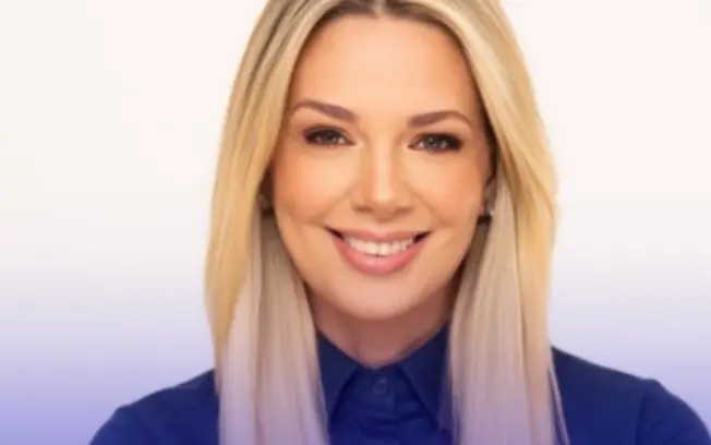 Publicação de Lívia Fernandes Ribeiro