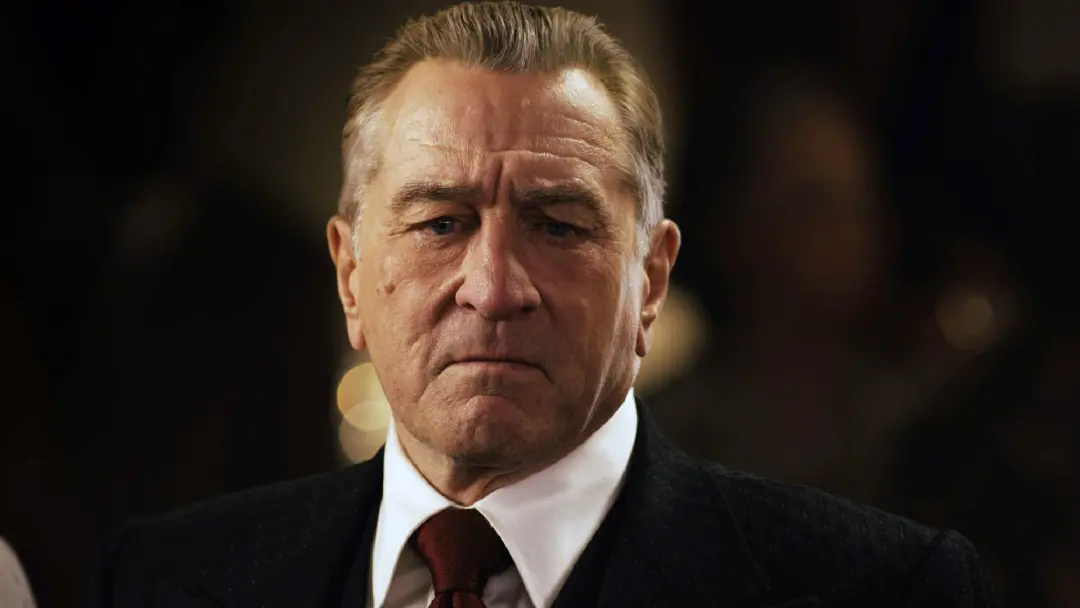 The Irishman tem uma referência sombria a Goodfellas de Martin Scorsese na cena inicial. A constância de boas obras nes…
