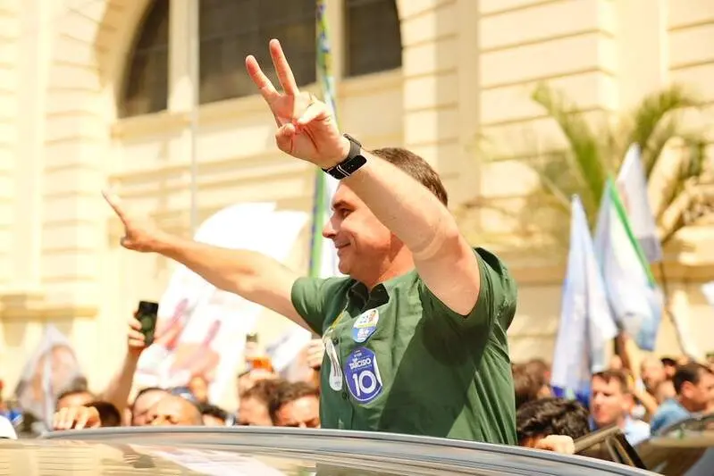 Duas conversas no Rio, sobre a sucessão no comando da Câmara, caso Flávio vença o PT em 2027. A ambição de grupos maior…