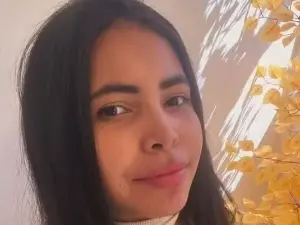 Goiás viu uma jovem de 22 anos ser esfaqueada no pescoço por um ex e ela faleceu. É um ato de violência extrema que mos…
