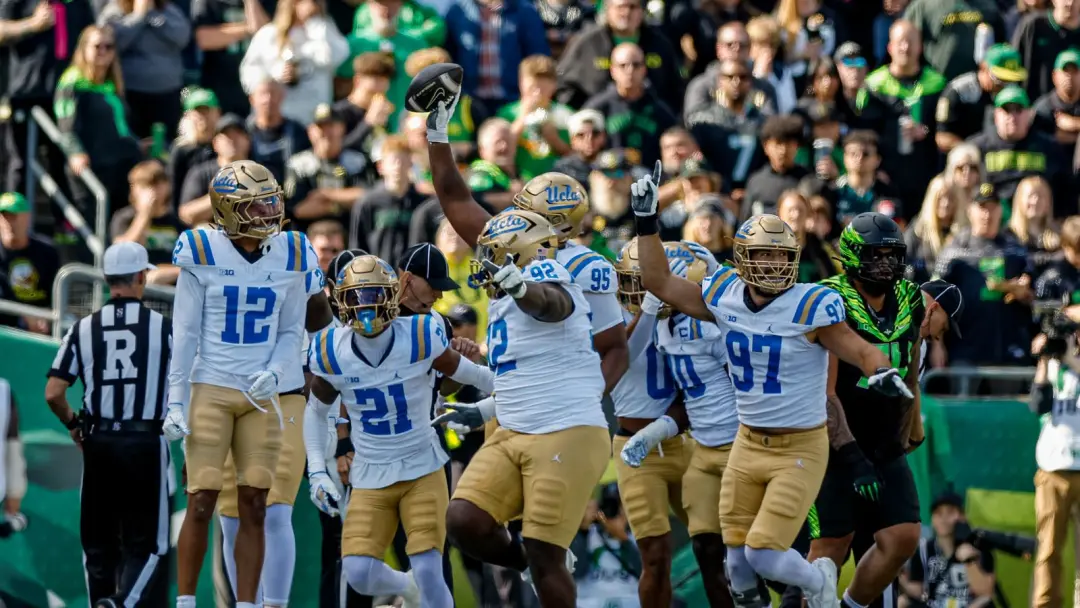 Bruins venceram Oregon por 17 a 15, forçando sete turnovers na defesa. É bom ver a equipe aproveitando os erros adversá…