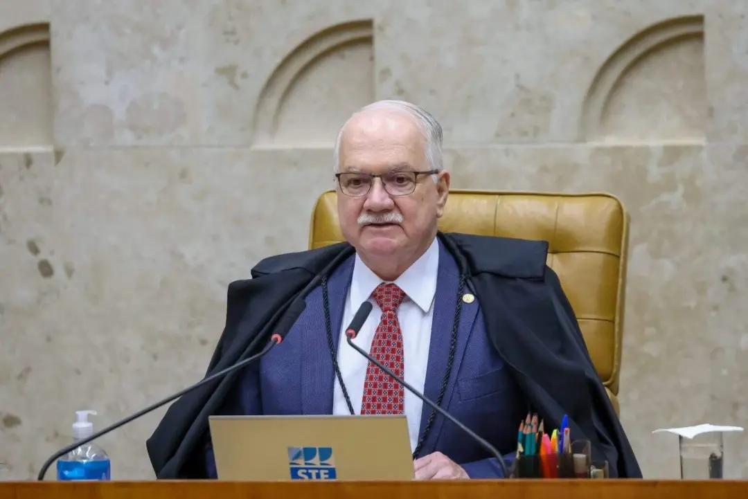 Ministro Fachin diz que arquivará o inquérito das fake news, aberto há mais de sete anos. A decisão vem após manifestaç…