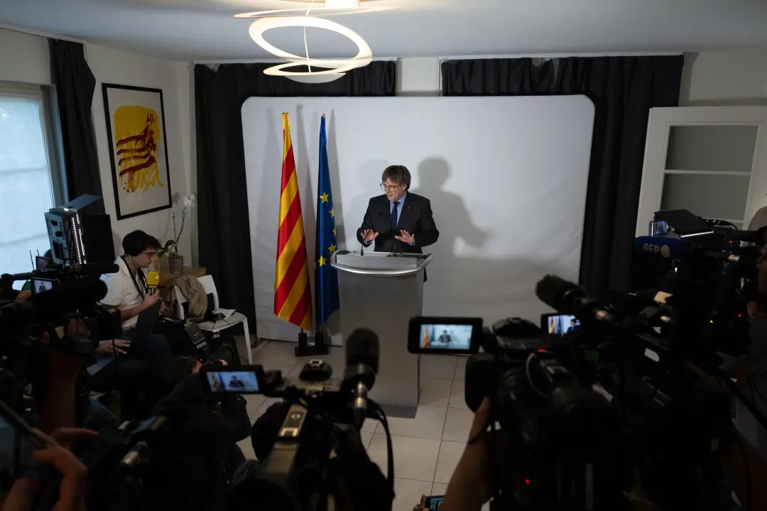 Puigdemont vai passar as festas em Girona, segundo o advogado Gonzalo Boye, após o Tribunal Constitucional validar a an…