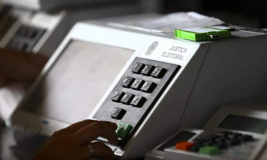 Eleições de 4 de outubro resultaram em vitória retumbante da direita. Vejo nos erros históricos do PT, como focar no pr…