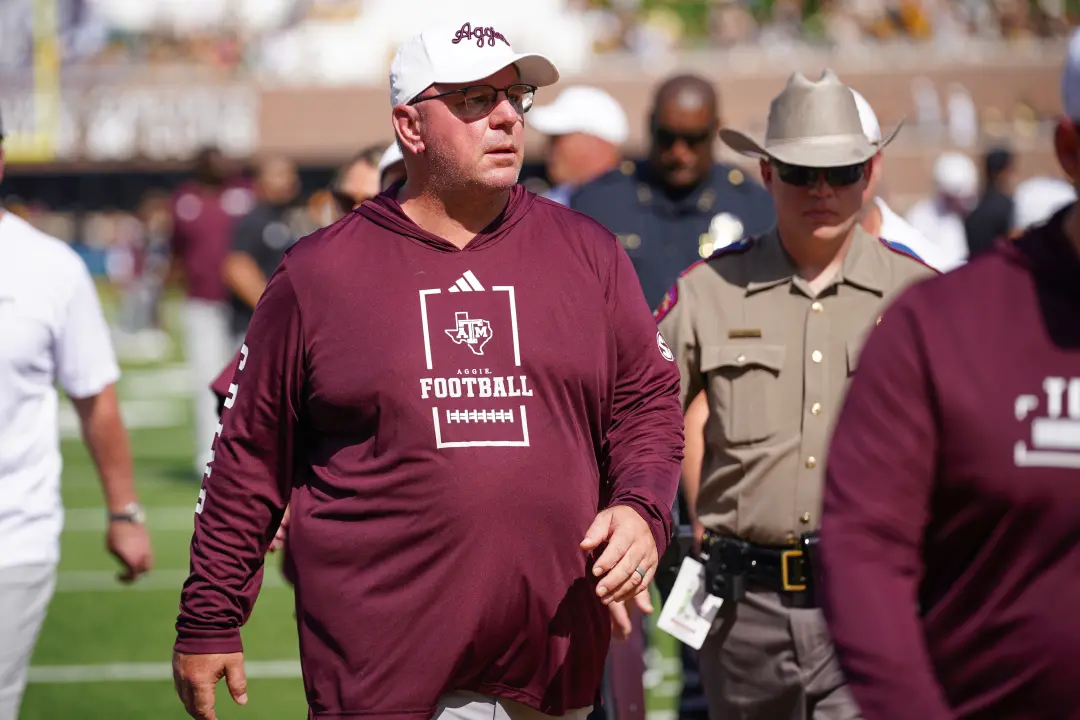 Mike Elko faz comentário ácido sobre a torcida do Texas A&M em meio à temporada 3-3, após derrota de 27 a 6 no Missouri…