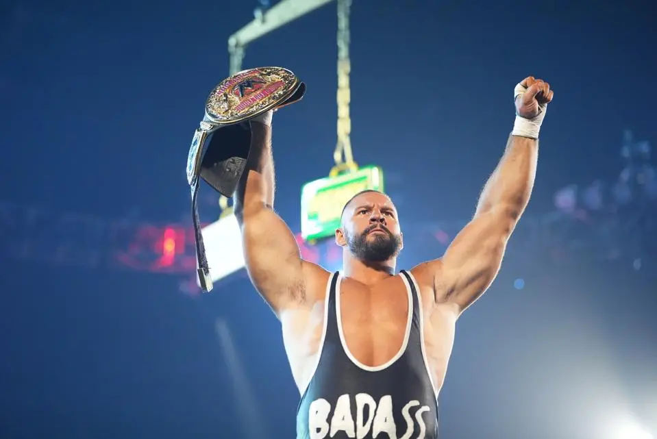 Tiffany Stratton ganhando o Money in the Bank feminino no evento de 2026, mesmo com momentos fortes de Sol Ruca, parece…