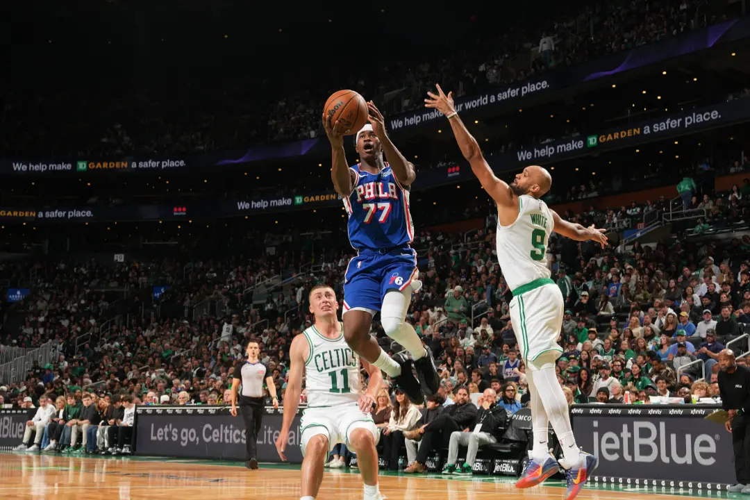 Edgecombe fez 19 pontos e 4 roubos de bola no jogo de abertura da temporada contra os Celtics. Esse desempenho mostrand…