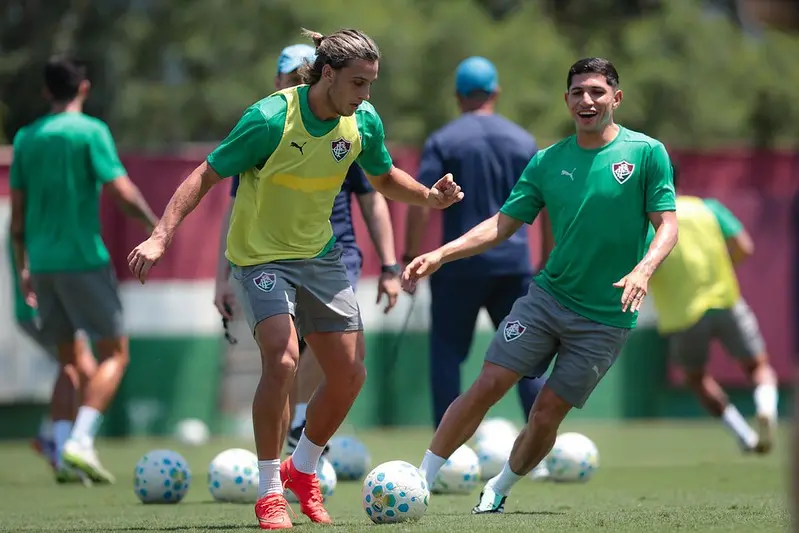 Fluminense usará time misto contra o Flamengo, só os titulares em boa forma, para proteger a energia do jogo contra o P…