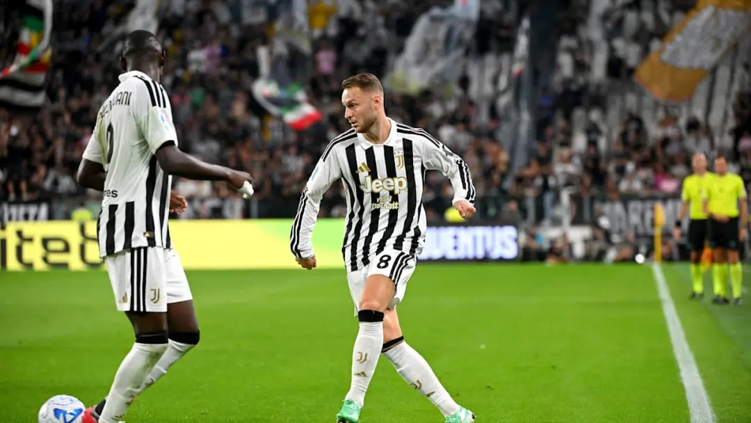 Juventus viaja pra Sardinia enfrentar o Cagliari no dia 11 de outubro às 20:45 CEST. A lista de Spalletti tem Koopmeine…