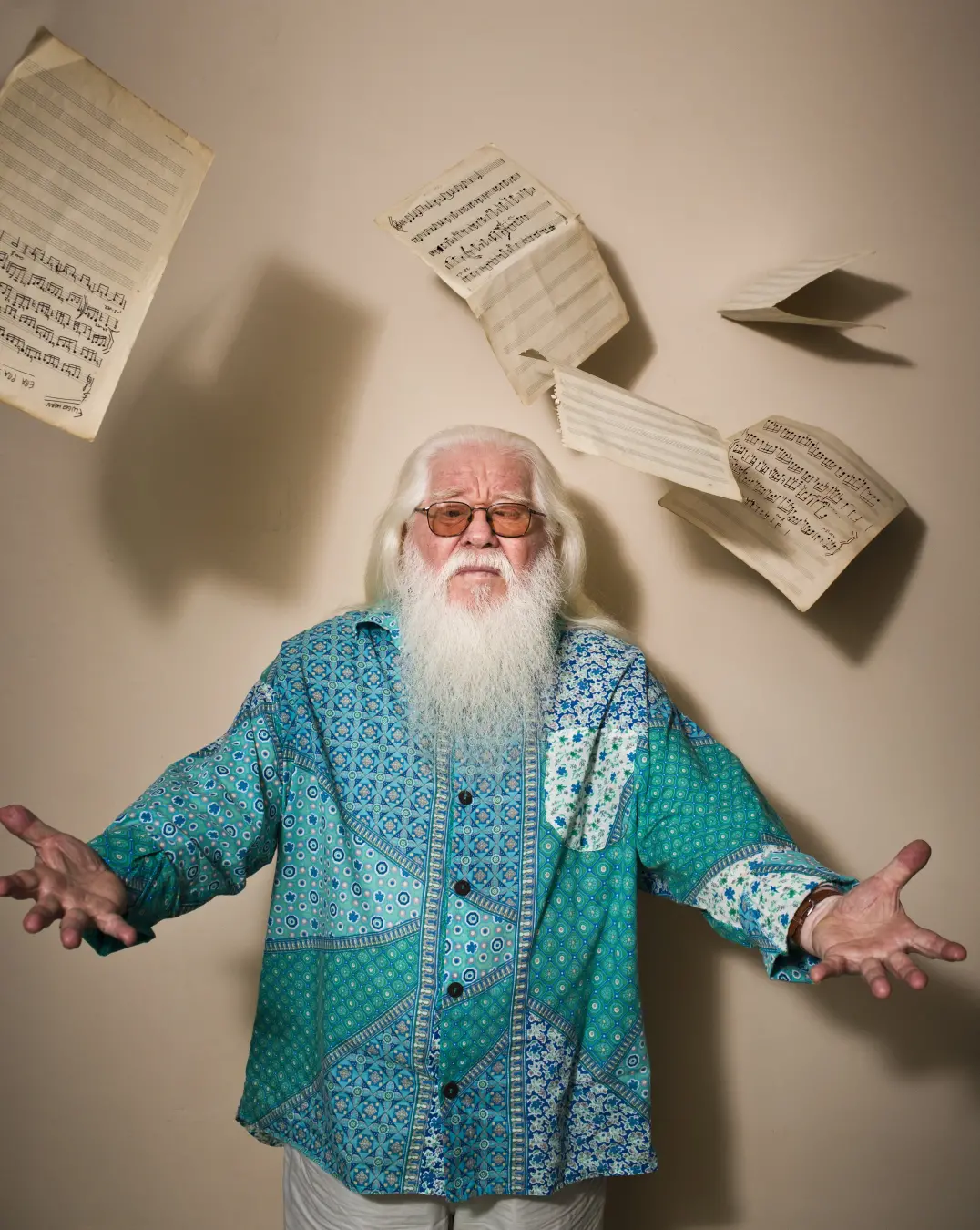 Uaná Barreto grava o Calendário do Som, 366 composições de Hermeto Pascoal, um por dia entre 96 e 97. É uma homenagem a…