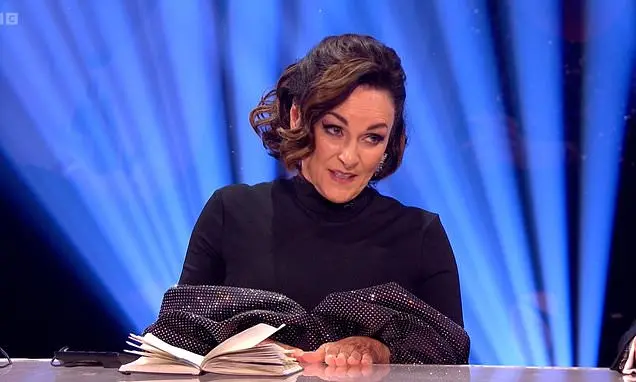 Craig Revel Horwood chamou Shirley Ballas de esponja divertida por crítica dura no Strictly da semana três. A troca de …