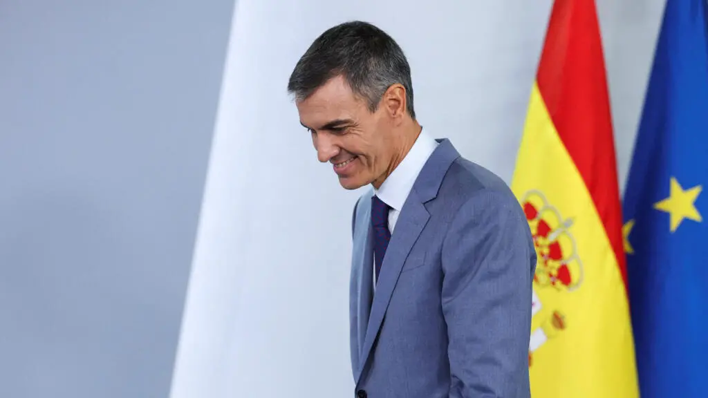 Pedro Sanchez lançou campanha para eleicao repentina em novembro enquanto a crise de moradia na Espanha gera protestos.…