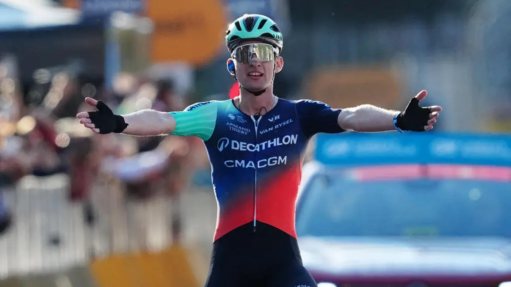 Paul Seixas ganhou o Tour de Lombardia, conquistando o título mais jovem da história da prova. É bom ver a resiliencia,…