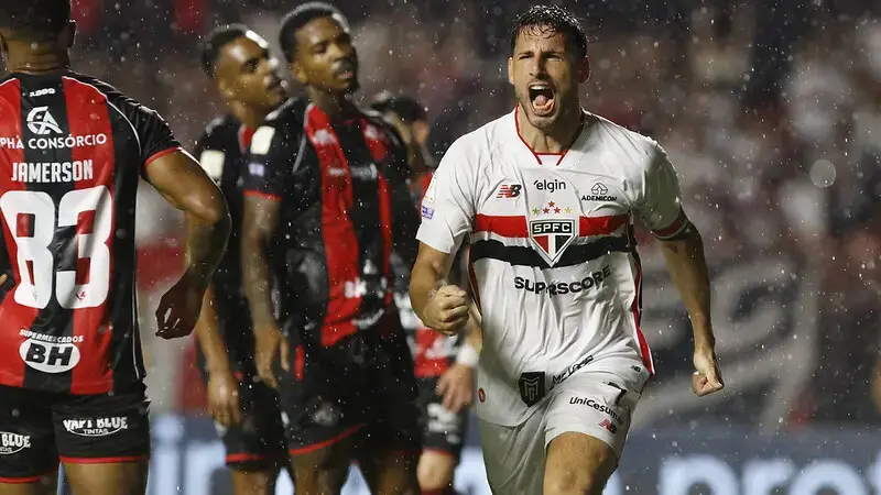São Paulo vence Vitória por 2 a 1 no Morumbi com gols de Calleri. A vitória encerra duas derrotas e ajuda o Tricolor a …